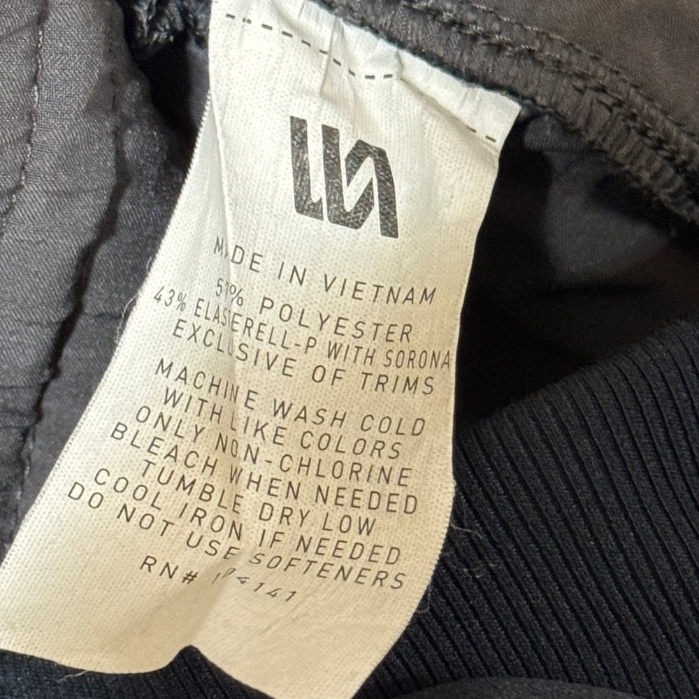 Men's Navy Joggers - Picture 7 of 9